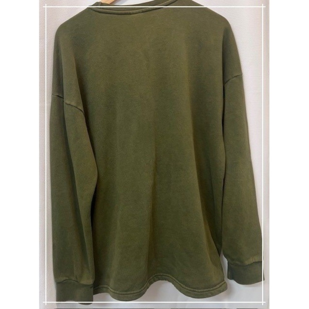 Disney Our Universe Mickey's Hiking Club Green Sweatshirt Womens Size L - Picture 4 of 8